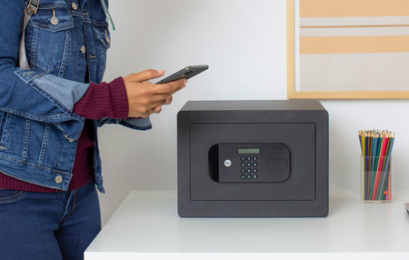 Beneficios de tener una caja fuerte en casa Beneficios de tener una caja fuerte en casa